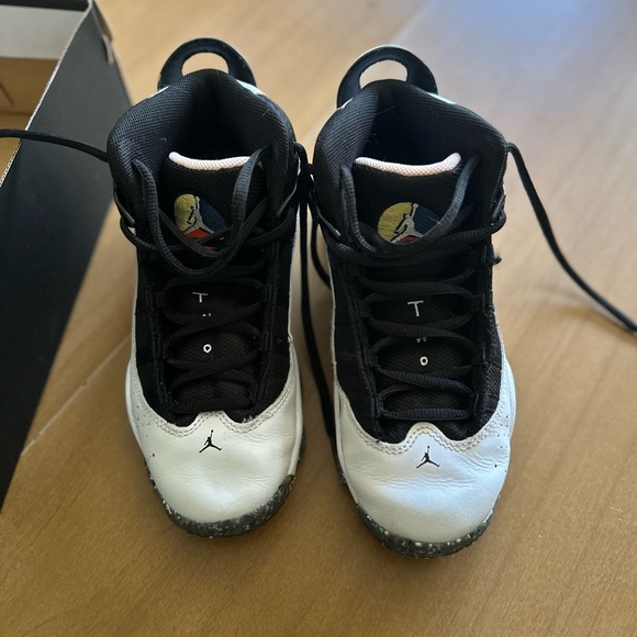 Nike Jordan 6 Rings Basketball Shoes - Picture 1 of 7